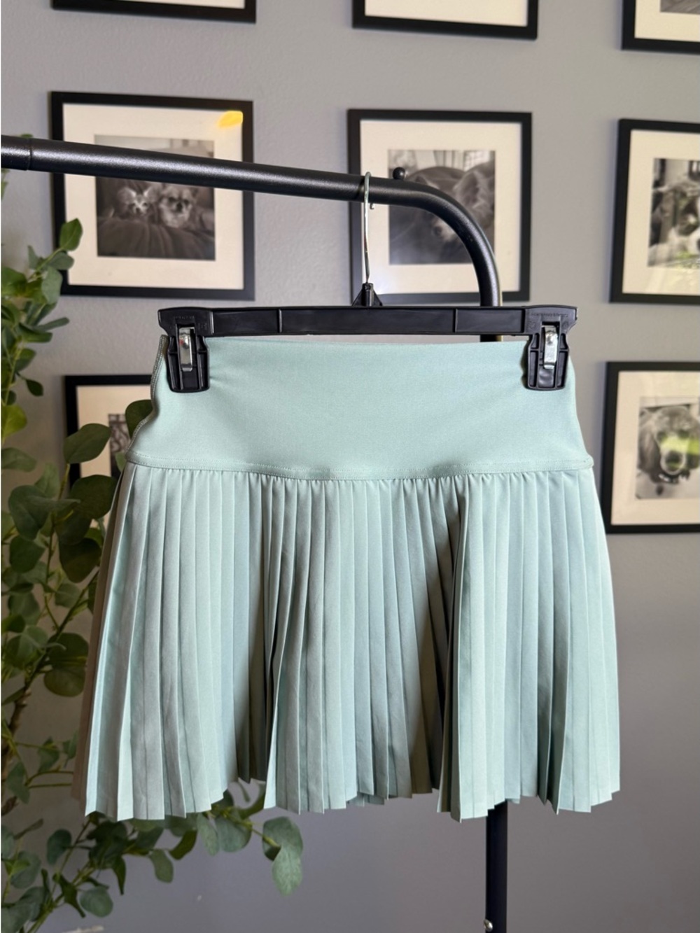ALO Yoga Pleated Mint Green Mini Skirt
